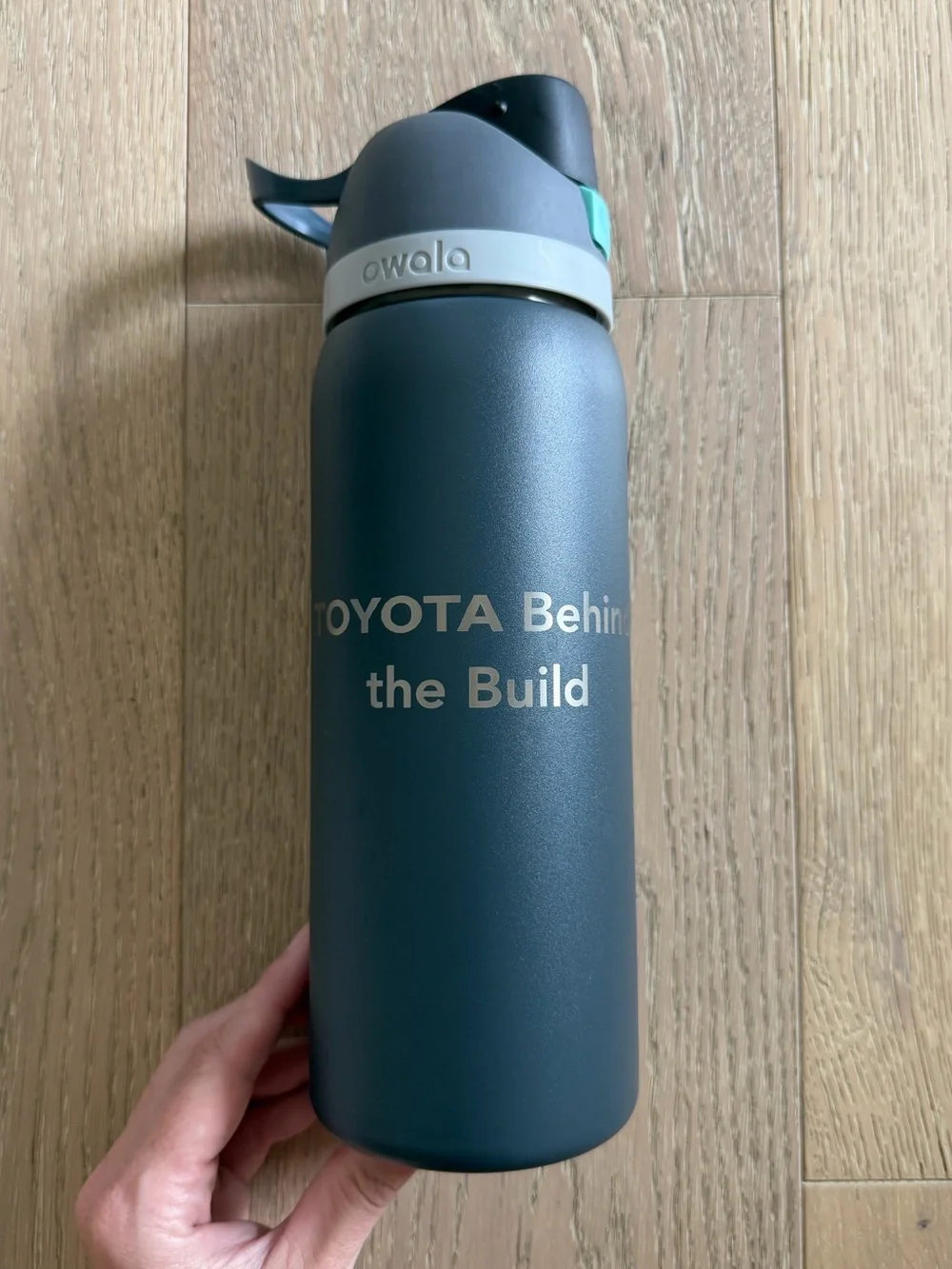 Owala FreeSip Water Bottle Tumbler 32oz